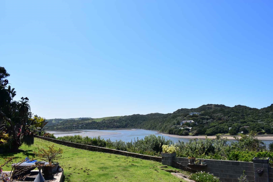 5 Bedroom Property for Sale in Kidds Beach Eastern Cape